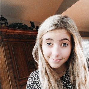 Meet your Posher, Lily